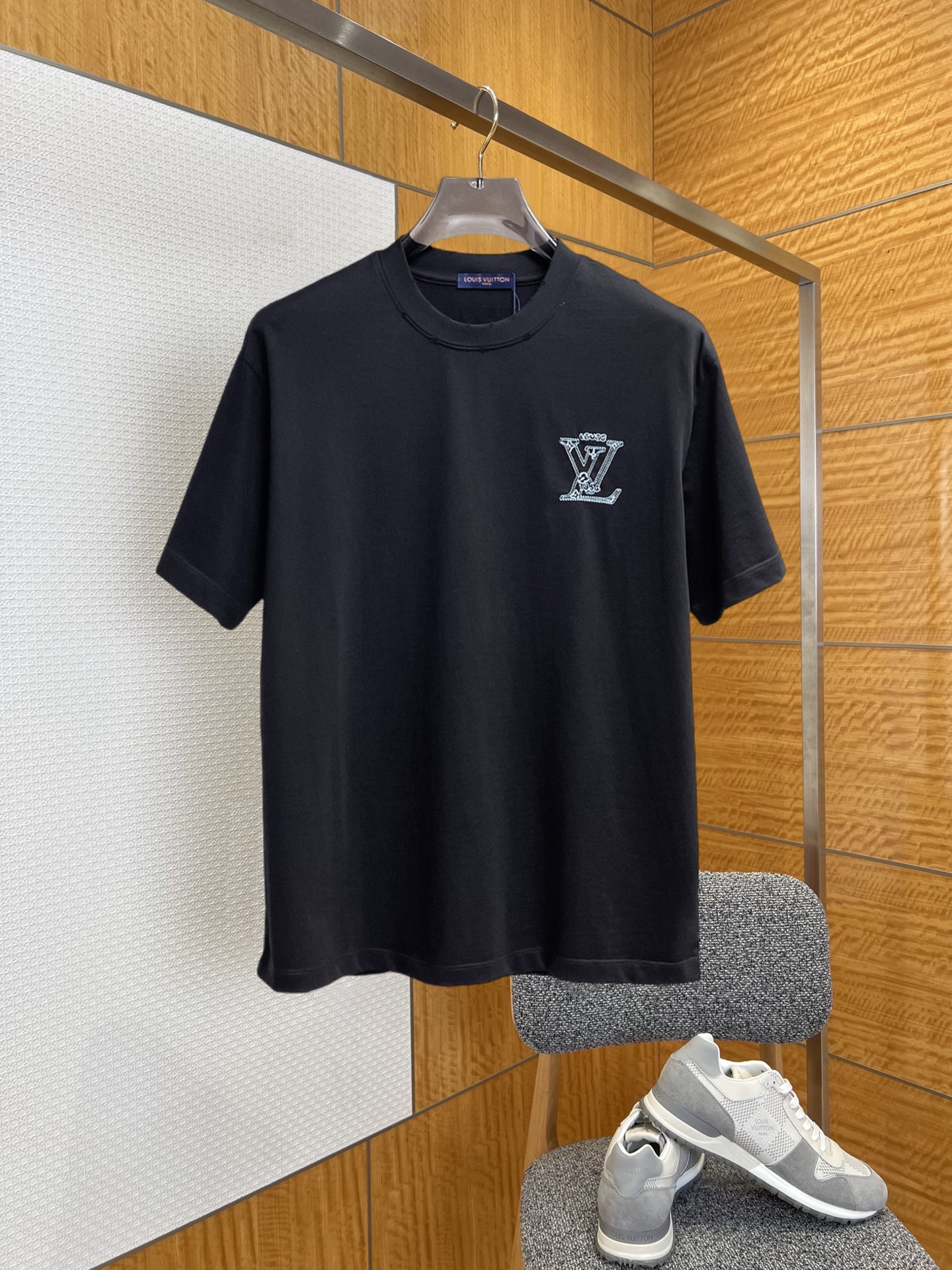 short sleeves